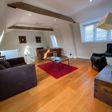 The Granary, Lovely Townhouse In Central סטמפורד מראה חיצוני תמונה