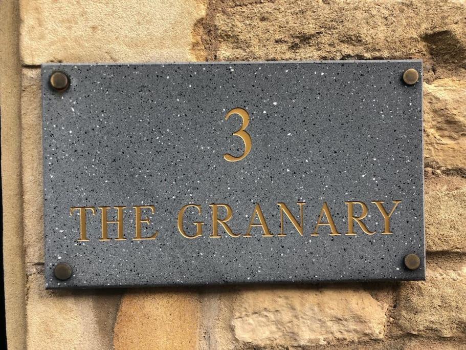 The Granary, Lovely Townhouse In Central סטמפורד מראה חיצוני תמונה